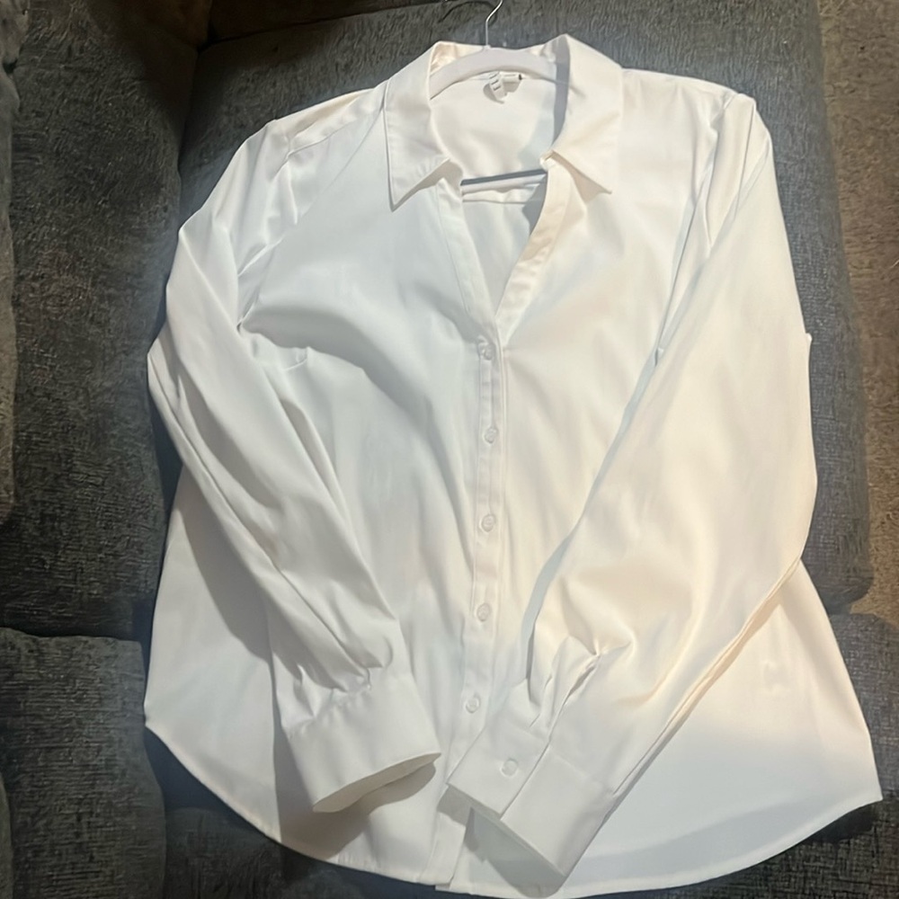 Fitted white collared shirt Size XL